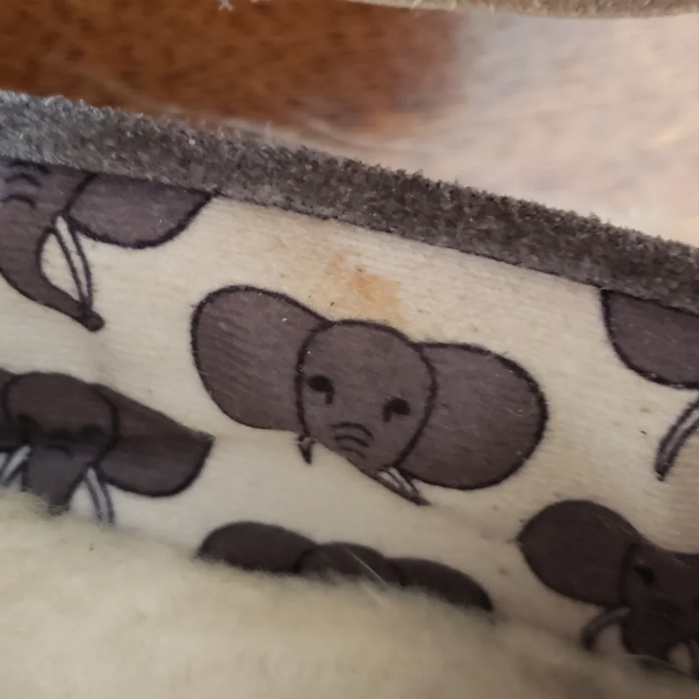 UGG Australia Ryder Elephant Kid's Gray Suede Slippers Size 3